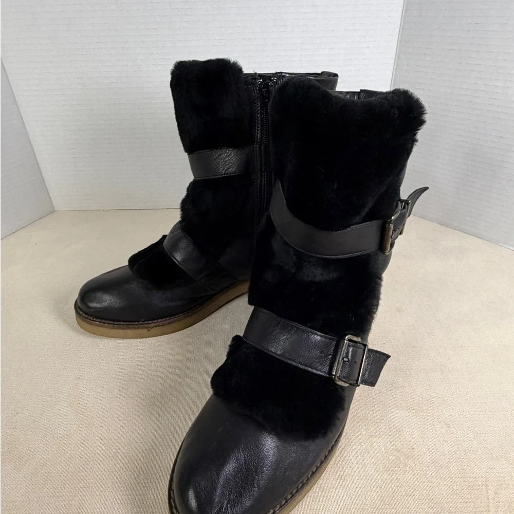 Stylish Black Leather Women's Boots - Picture 10 of 14